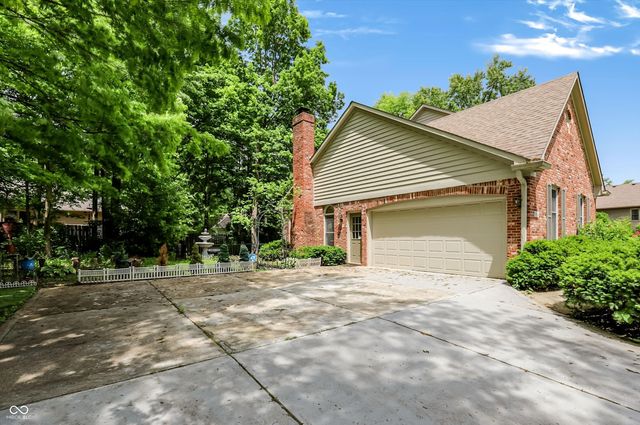 1884 Highland Cove, Carmel, IN 46280
