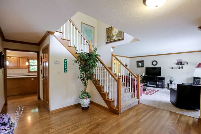1884 Highland Cove, Carmel, IN 46280