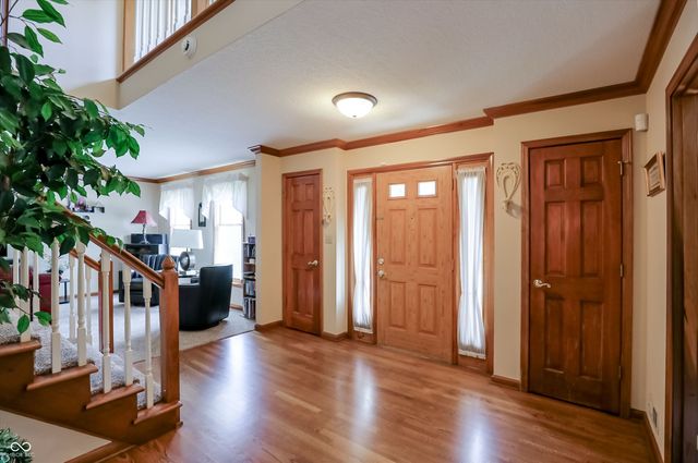 1884 Highland Cove, Carmel, IN 46280