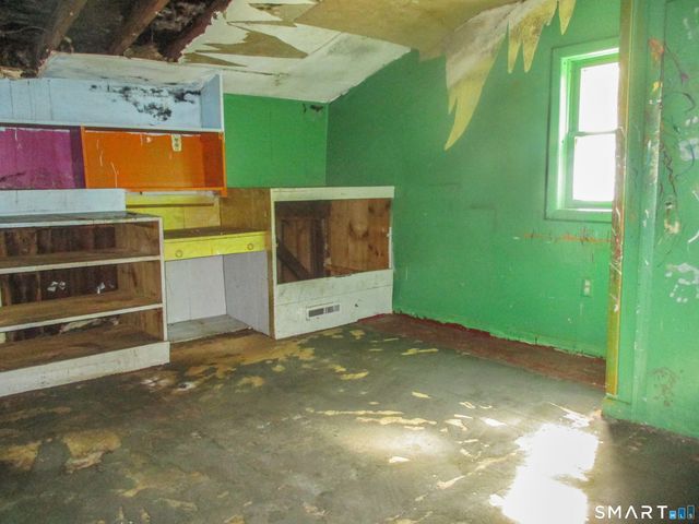 34 Hannifin Road, Winchester, CT 06098