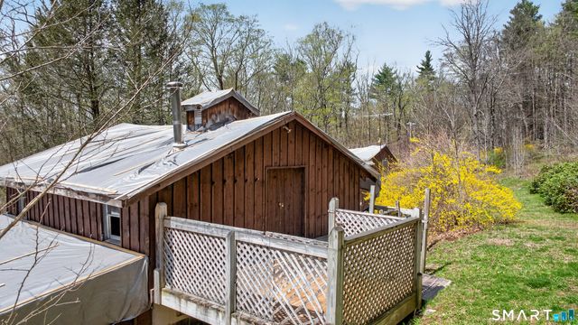 34 Hannifin Road, Winchester, CT 06098