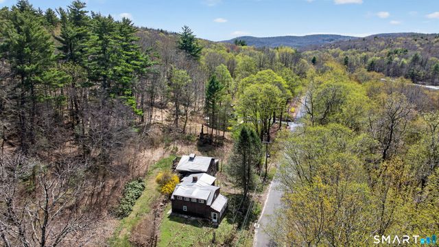 34 Hannifin Road, Winchester, CT 06098