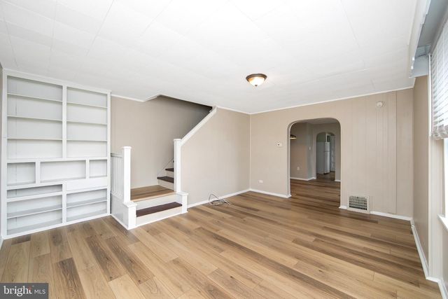 3403 RIVER RD, Camden, NJ 08105