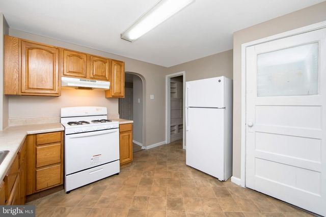 3403 RIVER RD, Camden, NJ 08105