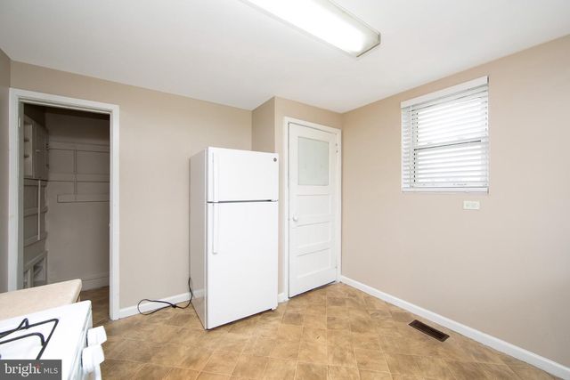 3403 RIVER RD, Camden, NJ 08105