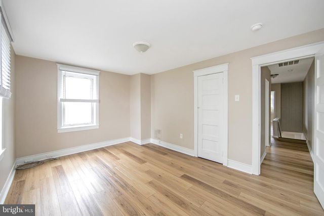 3403 RIVER RD, Camden, NJ 08105