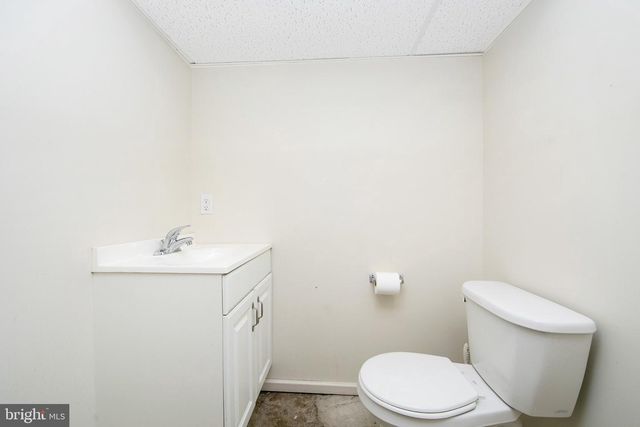 3403 RIVER RD, Camden, NJ 08105