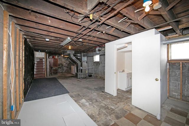3403 RIVER RD, Camden, NJ 08105
