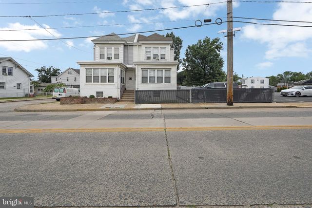 3403 RIVER RD, Camden, NJ 08105