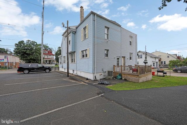 3403 RIVER RD, Camden, NJ 08105