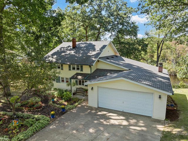 7195 Big Trail Drive, Holly Twp, MI 48442