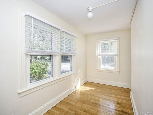 74 Irma Avenue, Port Washington, NY 11050