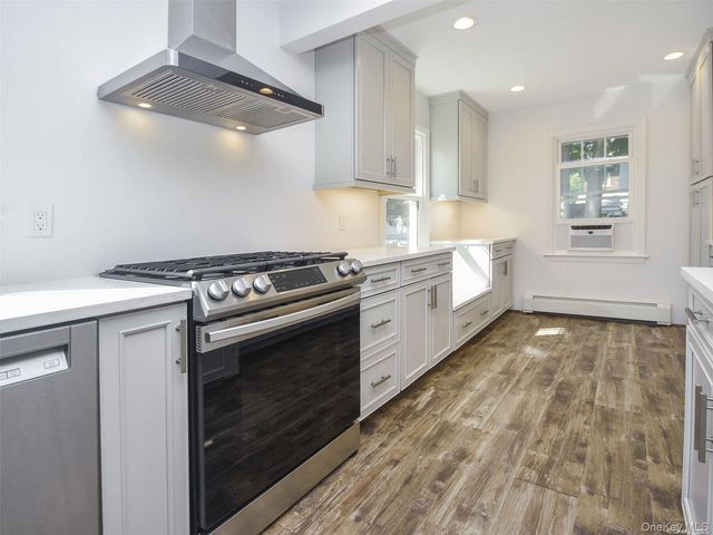 74 Irma Avenue, Port Washington, NY 11050