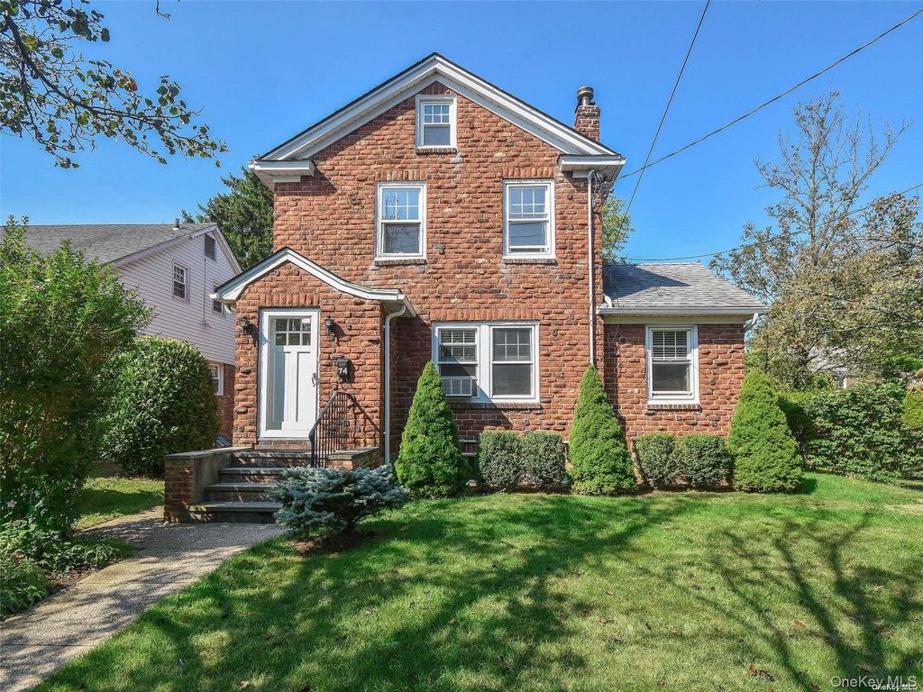 74 Irma Avenue, Port Washington, NY 11050 — exterior