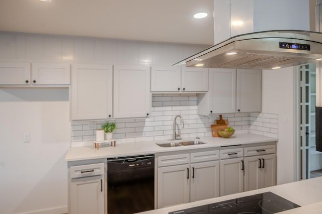 1707 Norwich Avenue, Lubbock, TX 79416