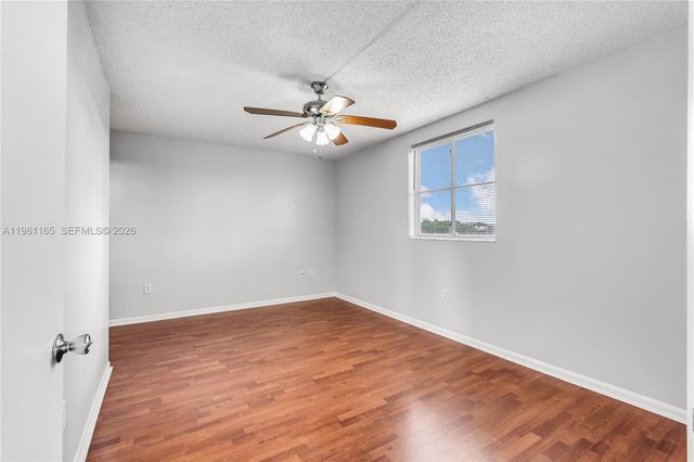 14961 SW 82nd Ln 21-402, Miami, FL 33193