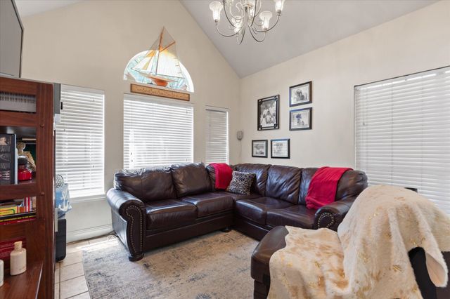 1513 N Whatley, White Oak, TX 75693