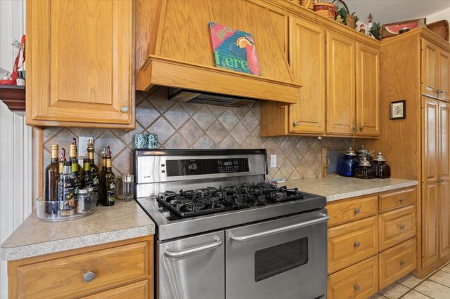 1513 N Whatley, White Oak, TX 75693