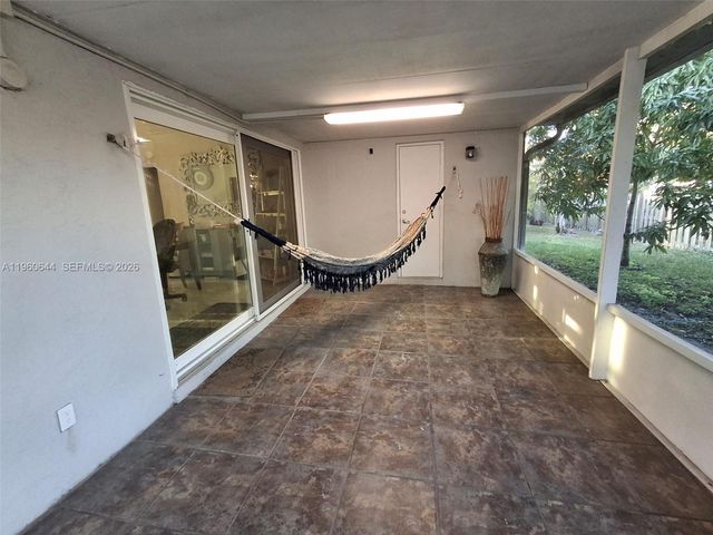 3160 NW 101st Ave, Sunrise, FL 33351