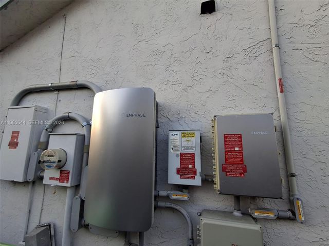 3160 NW 101st Ave, Sunrise, FL 33351