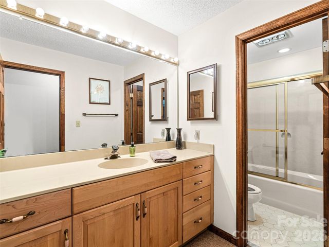 3802 Timber Trail, Asheville, NC 28804