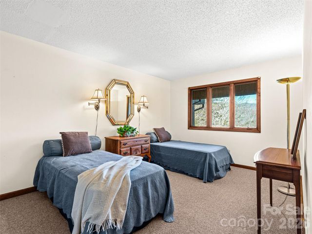 3802 Timber Trail, Asheville, NC 28804