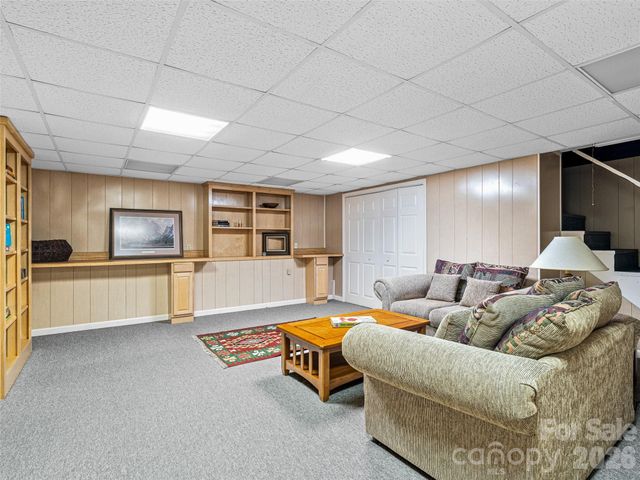 3802 Timber Trail, Asheville, NC 28804