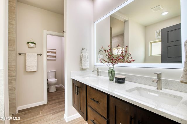 6055 ZINC HILL Street, Sunland Park, NM 88063