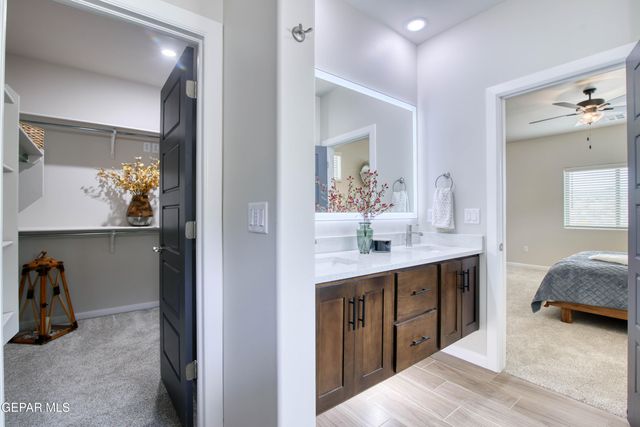 6055 ZINC HILL Street, Sunland Park, NM 88063