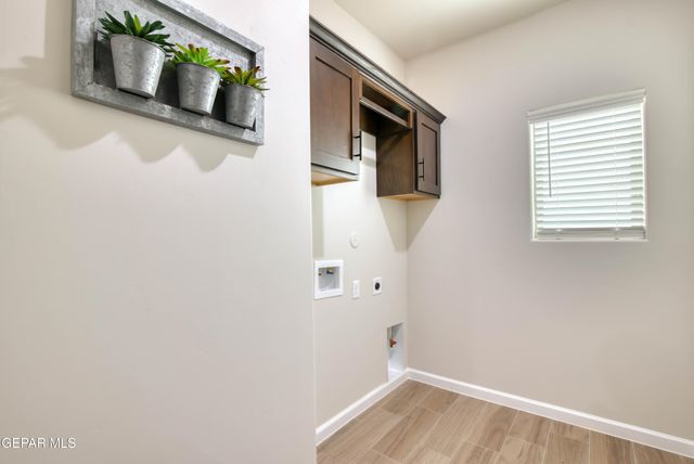 6055 ZINC HILL Street, Sunland Park, NM 88063