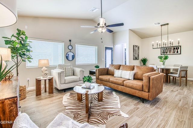 6055 ZINC HILL Street, Sunland Park, NM 88063