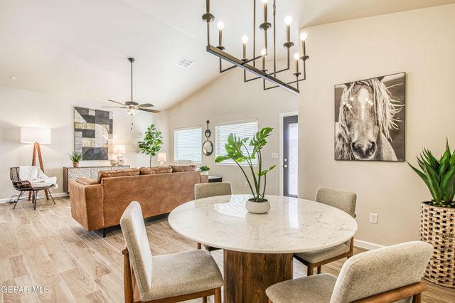 6055 ZINC HILL Street, Sunland Park, NM 88063