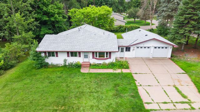7611 229th Street N, Forest Lake, MN 55025