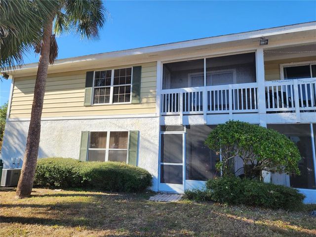 8128 FAIRWAYS CIRCLE R101, Ocala, FL 34472