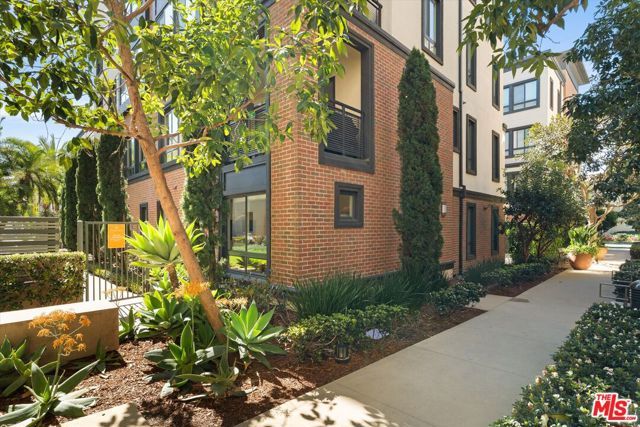 12883 Runway Road 1, Los Angeles, CA 90094