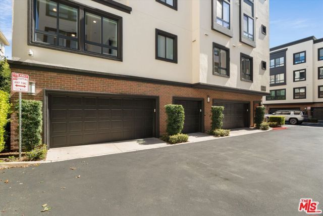 12883 Runway Road 1, Los Angeles, CA 90094