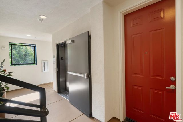 12883 Runway Road 1, Los Angeles, CA 90094