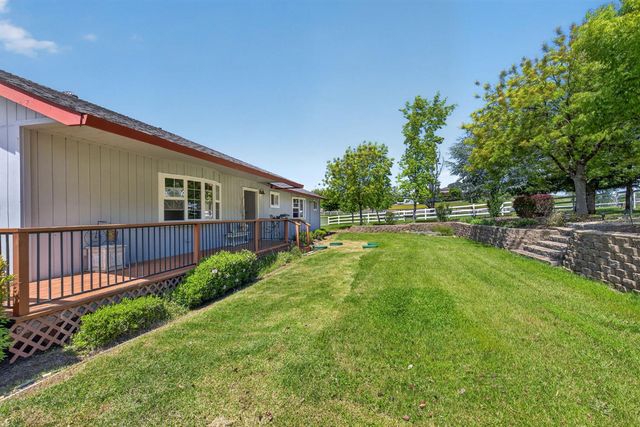 2440 Otter Trl, Cool, CA 95614