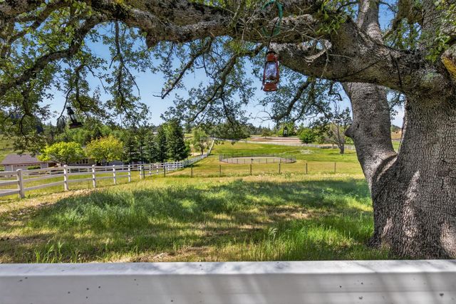 2440 Otter Trl, Cool, CA 95614