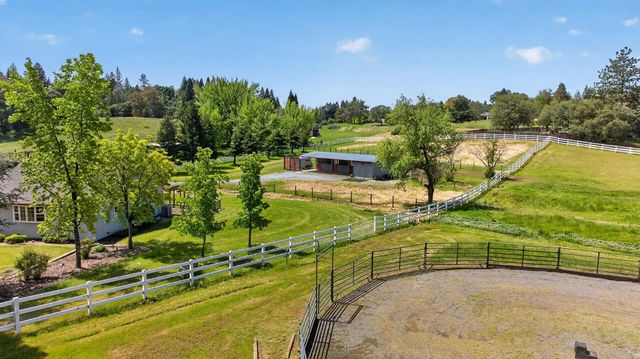 2440 Otter Trl, Cool, CA 95614