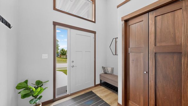4621 Alan Lane NW, Rochester, MN 55901