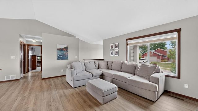 4621 Alan Lane NW, Rochester, MN 55901