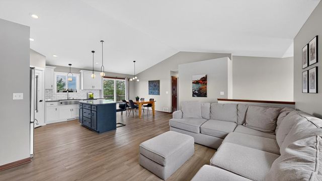 4621 Alan Lane NW, Rochester, MN 55901