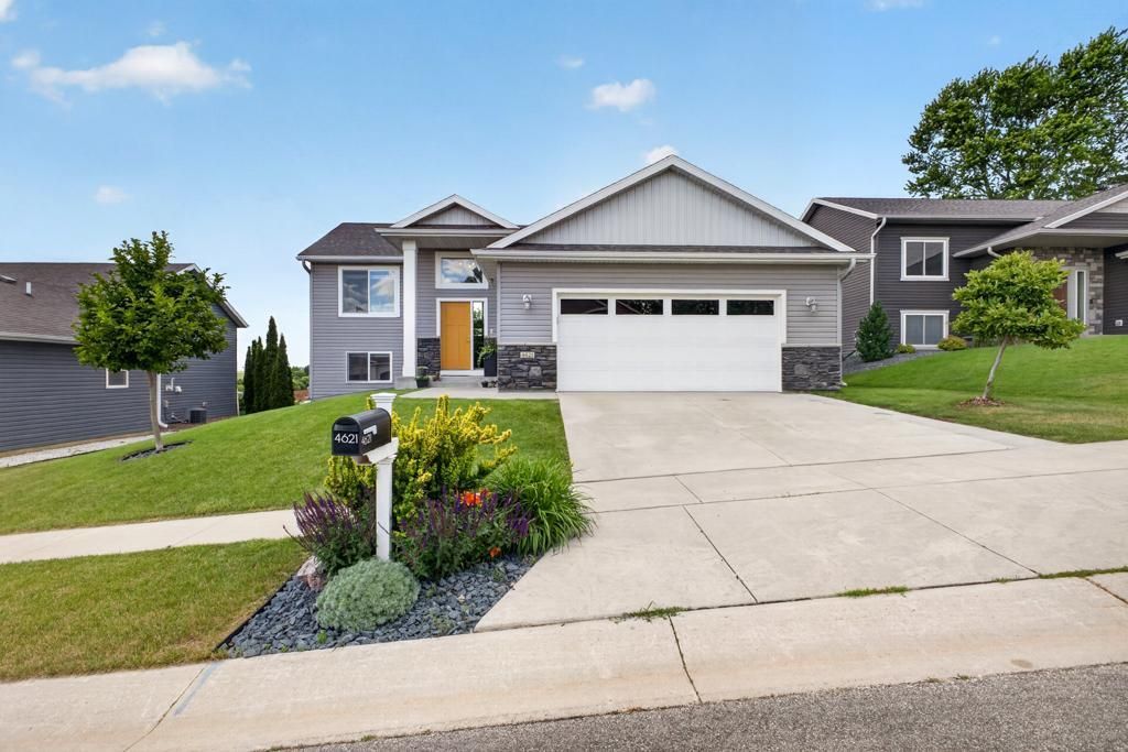 4621 Alan Lane NW, Rochester, MN 55901