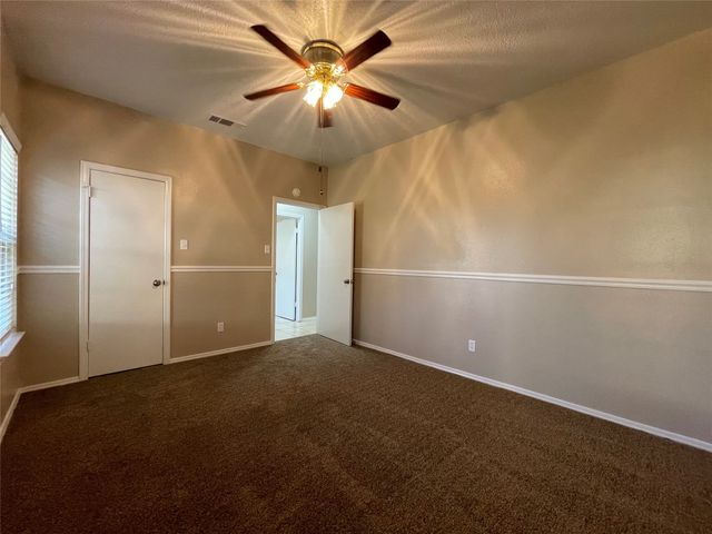 2021 Parkside Court, Grapevine, TX 76051