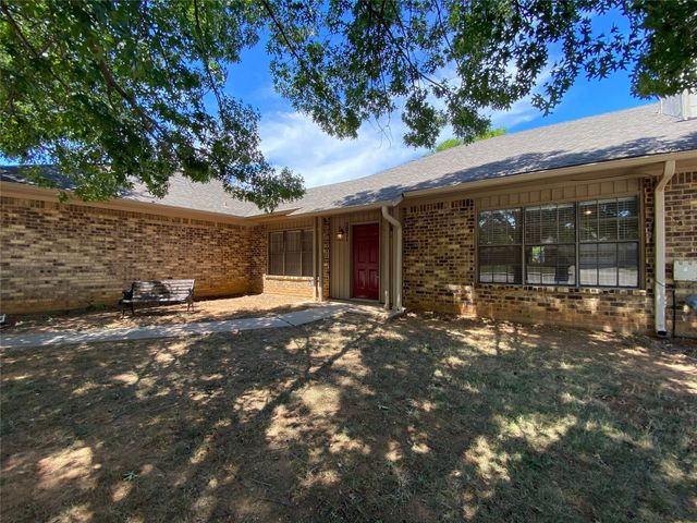 2021 Parkside Court, Grapevine, TX 76051