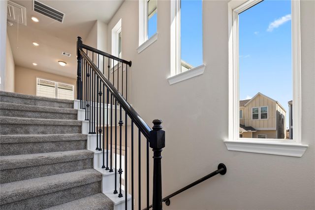 719 Sandy Bay Lane, Kemah, TX 77565