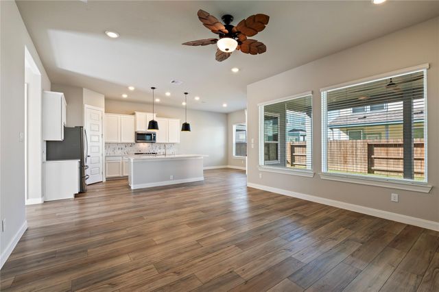 719 Sandy Bay Lane, Kemah, TX 77565