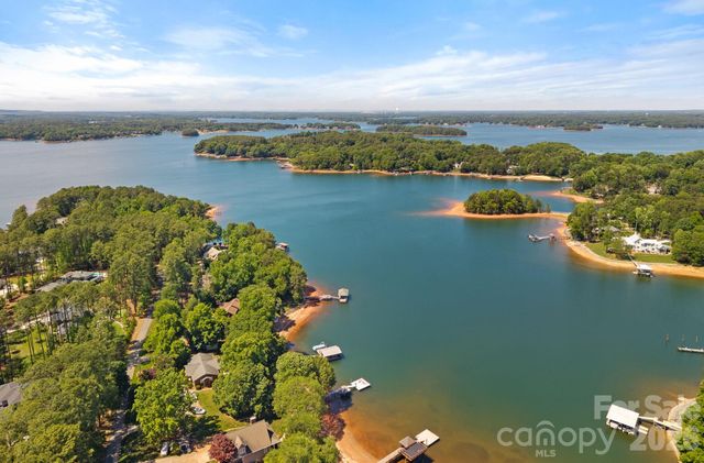 236 Tuskarora Trail, Mooresville, NC 28117