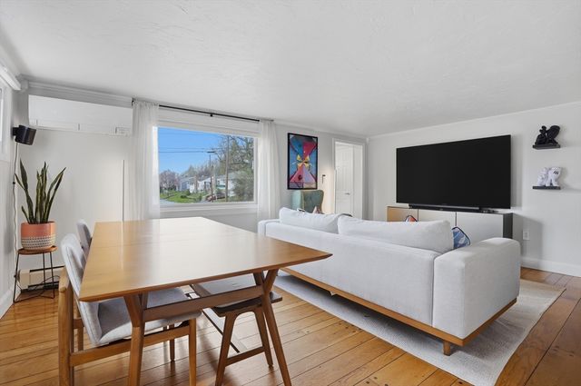 118 Wilkinson Street, Worcester, MA 01606